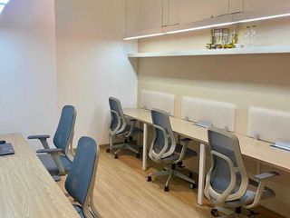 For rent 1 bed office in Huai Khwang, Bangkok
