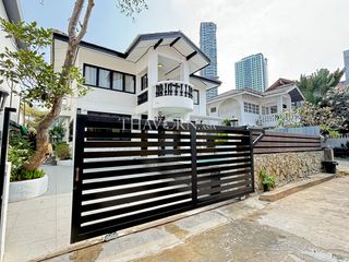 For sale 4 bed house in Bang Lamung, Chonburi