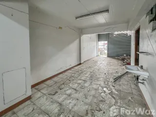 For sale retail Space in Sam Phran, Nakhon Pathom