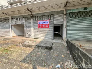 For sale retail Space in Sam Phran, Nakhon Pathom