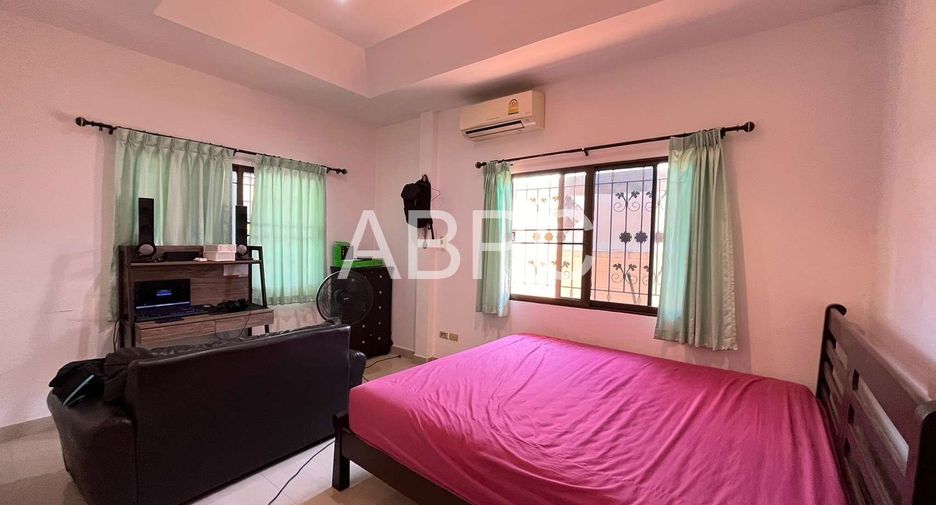 Haus zum Kauf mit 3 Zimmer in Bang Lamung, Chonburi