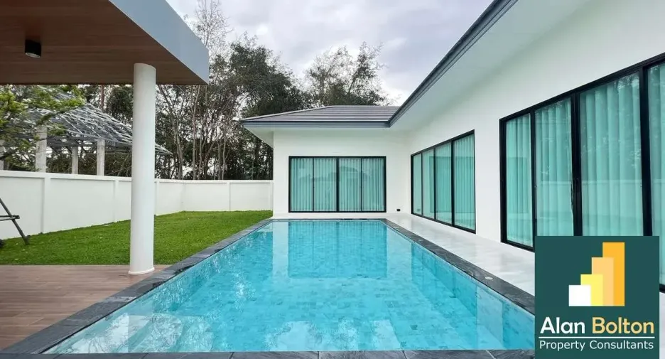 For rent and for sale 3 bedrooms house in Bang Lamung, Chonburi