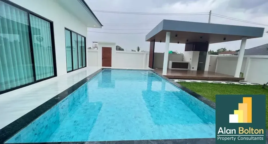 For rent and for sale 3 bedrooms house in Bang Lamung, Chonburi