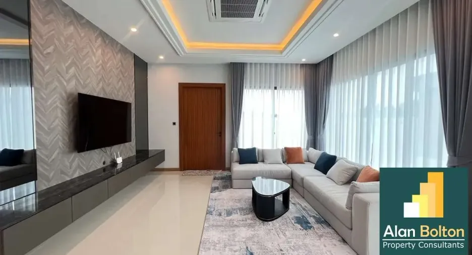 For rent and for sale 3 bedrooms house in Bang Lamung, Chonburi