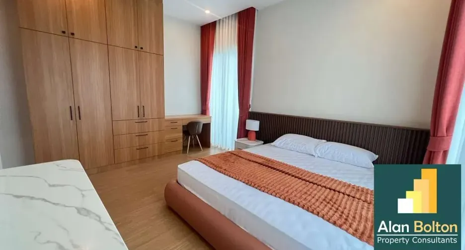 For rent and for sale 3 bedrooms house in Bang Lamung, Chonburi