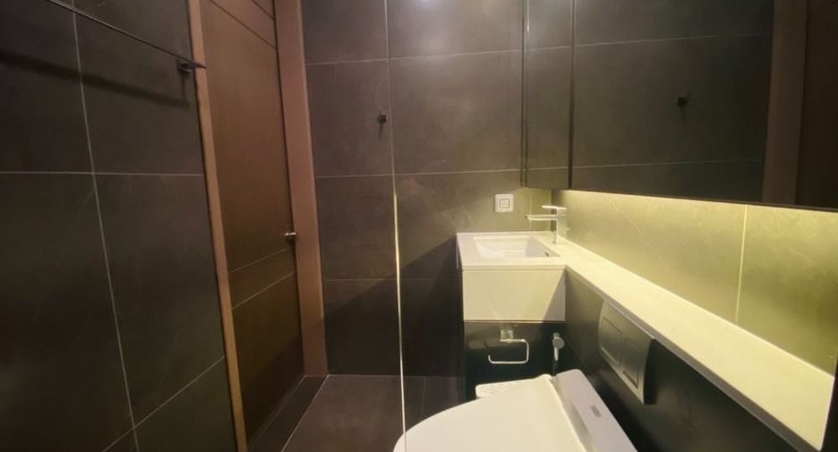 For sale スタジオ condo in Watthana, Bangkok