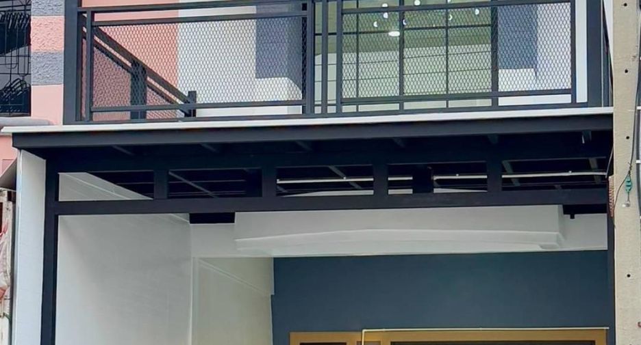 For sale 2 Beds townhouse in Sai Noi, Nonthaburi