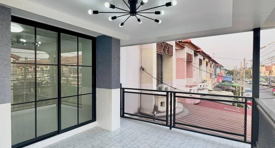 For sale 2 Beds townhouse in Sai Noi, Nonthaburi