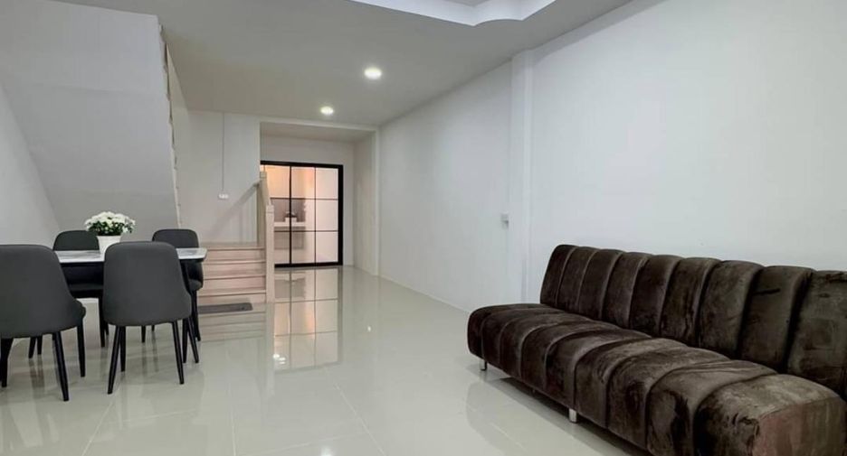 For sale 2 Beds townhouse in Sai Noi, Nonthaburi