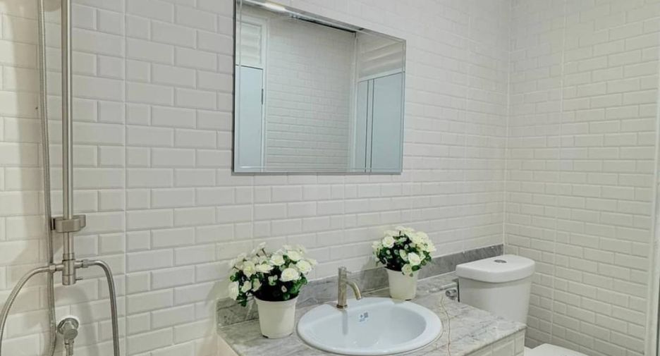 For sale 2 Beds townhouse in Sai Noi, Nonthaburi