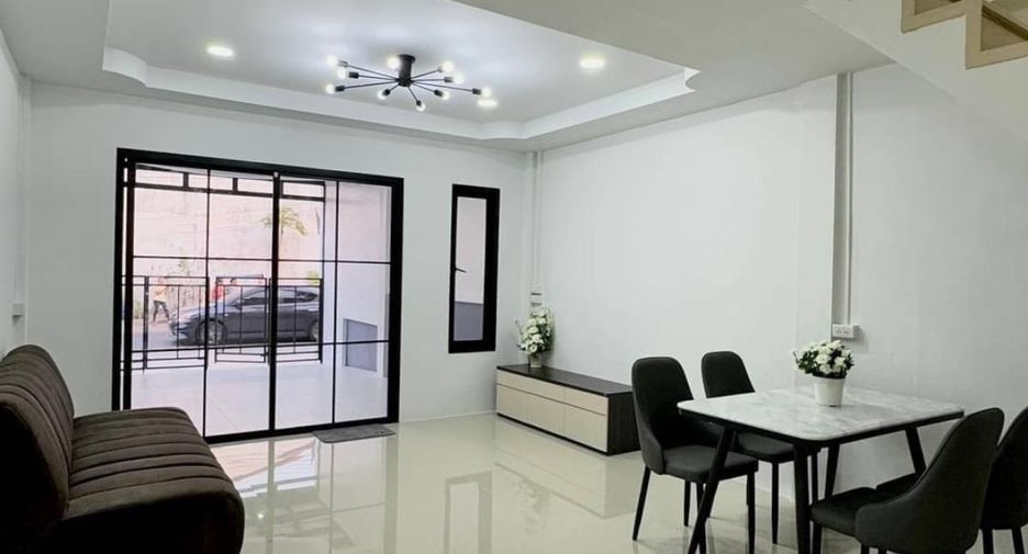 For sale 2 Beds townhouse in Sai Noi, Nonthaburi