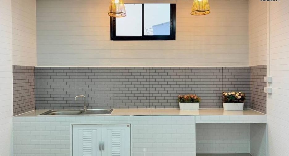 For sale 2 Beds townhouse in Sai Noi, Nonthaburi