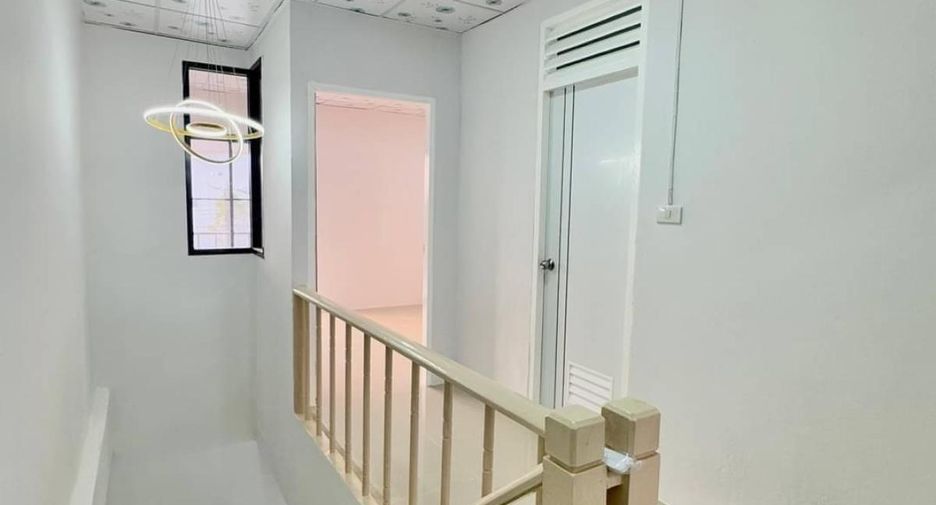 For sale 2 Beds townhouse in Sai Noi, Nonthaburi