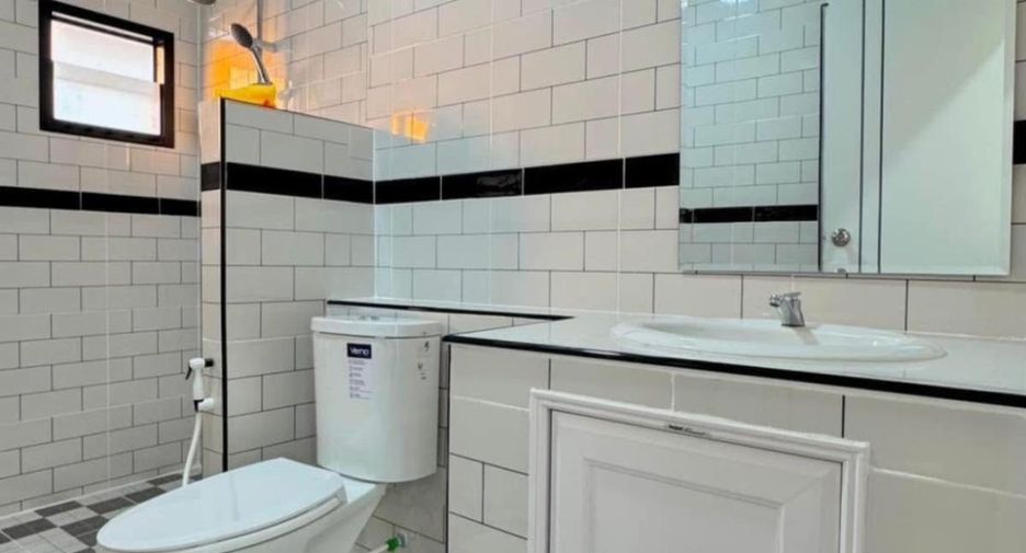 For sale 3 bed house in Sai Noi, Nonthaburi