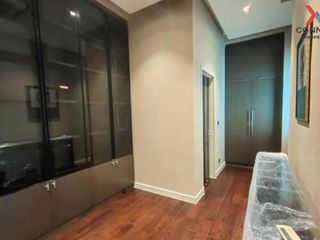 For sale 5 Beds house in Lak Si, Bangkok