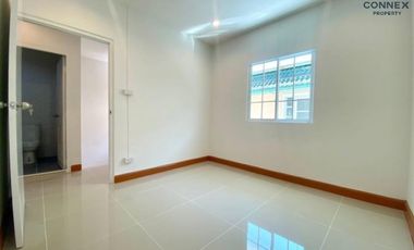 For sale 3 bed townhouse in Khlong Luang, Pathum Thani