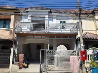 For sale 4 Beds townhouse in Sai Noi, Nonthaburi