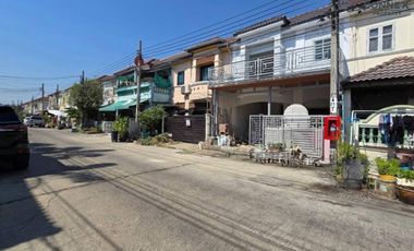 For sale 4 Beds townhouse in Sai Noi, Nonthaburi