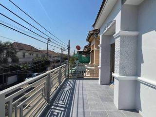 For sale 4 Beds townhouse in Sai Noi, Nonthaburi