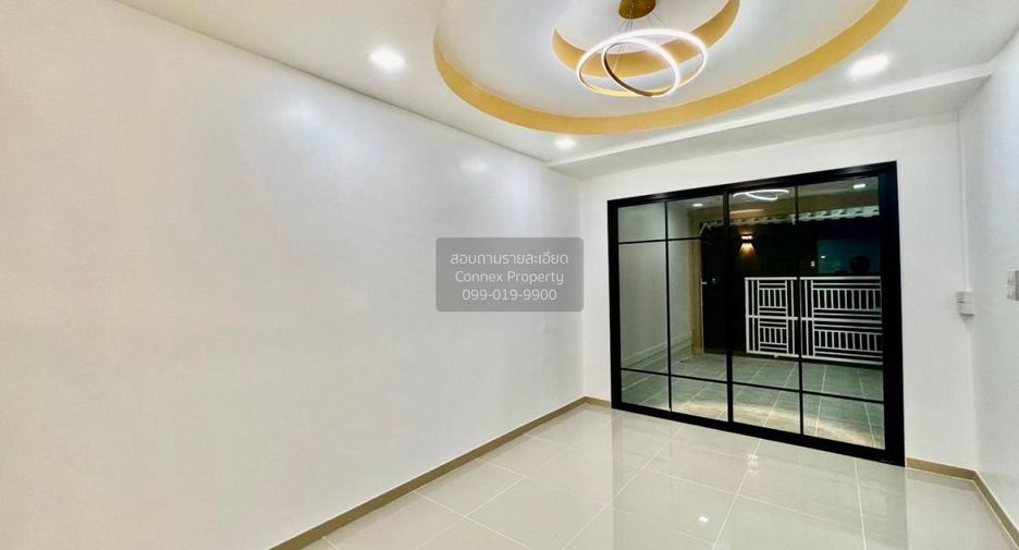 À vendre 2 chambres maison de ville à Bang Bua Thong, Nonthaburi