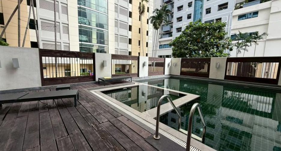 For sale 1 bed condo in Watthana, Bangkok