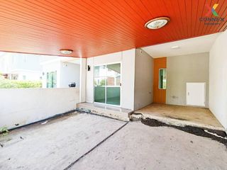 For sale 3 Beds townhouse in Mueang Samut Sakhon, Samut Sakhon