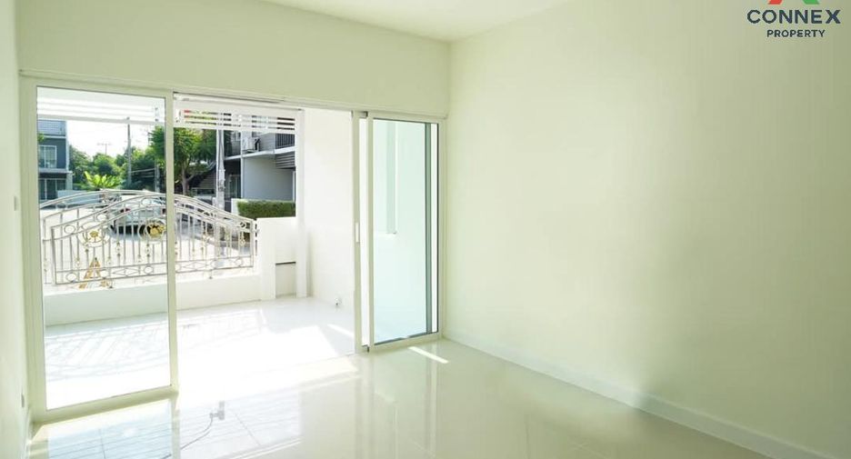For sale 3 Beds townhouse in Sai Noi, Nonthaburi