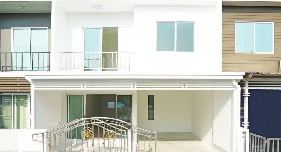 For sale 3 Beds townhouse in Sai Noi, Nonthaburi