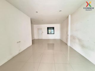 For sale 3 Beds townhouse in Pluak Daeng, Rayong