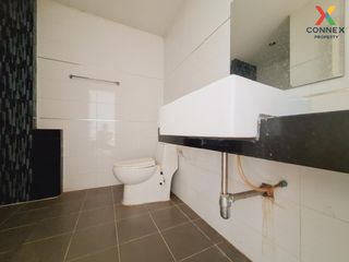 For sale 3 Beds townhouse in Pluak Daeng, Rayong