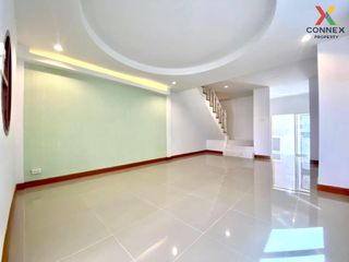 For sale 3 Beds townhouse in Lam Luk Ka, Pathum Thani
