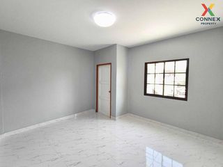 For sale 2 bed condo in Saphan Sung, Bangkok
