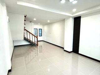 For sale 2 bed townhouse in Krathum Baen, Samut Sakhon