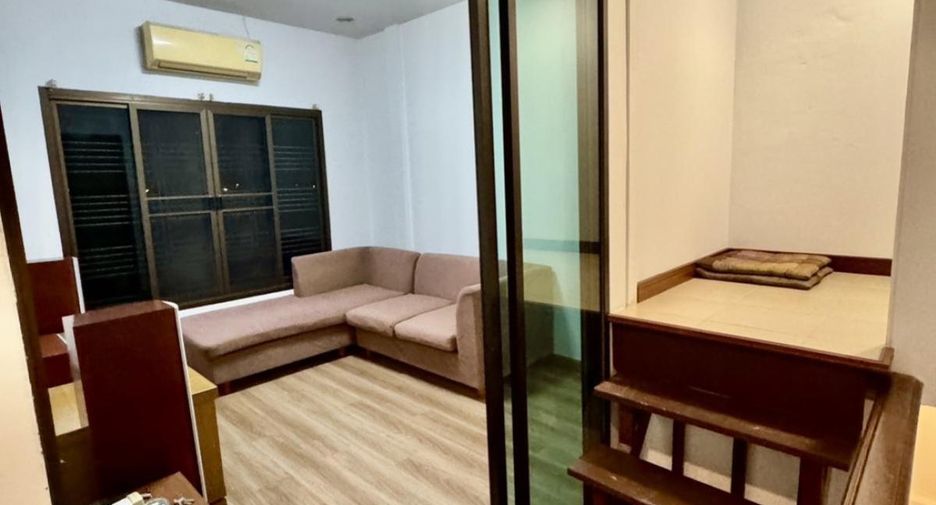 For sale 3 Beds townhouse in Lam Luk Ka, Pathum Thani