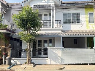 For sale 3 Beds townhouse in Lam Luk Ka, Pathum Thani