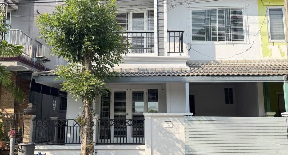 For sale 3 Beds townhouse in Lam Luk Ka, Pathum Thani