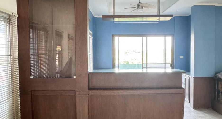 For sale 3 Beds townhouse in Lam Luk Ka, Pathum Thani