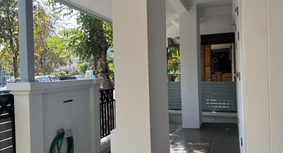 For sale 3 Beds townhouse in Lam Luk Ka, Pathum Thani