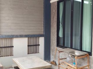 For sale 2 bed townhouse in Mueang Suphanburi, Suphan Buri