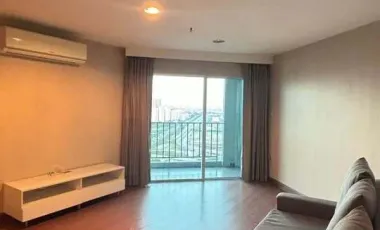 For sale 2 bed condo in Huai Khwang, Bangkok