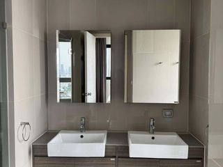 For rent 2 Beds condo in Huai Khwang, Bangkok