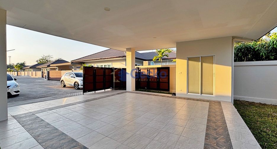 For sale 3 bedrooms house in Huay Yai, Pattaya