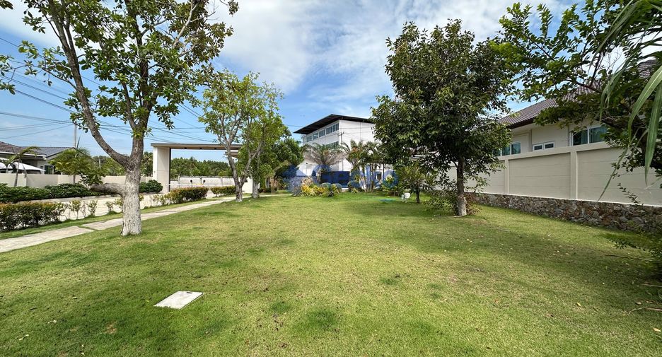 For sale 3 bedrooms house in Huay Yai, Pattaya