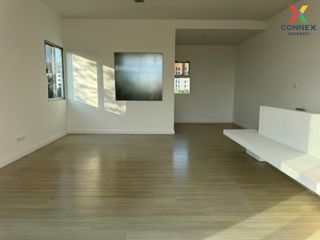 For rent 4 Beds townhouse in Bang Khun Thian, Bangkok