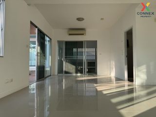 For rent 4 Beds townhouse in Bang Khun Thian, Bangkok