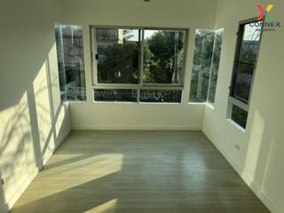 For rent 4 Beds townhouse in Bang Khun Thian, Bangkok
