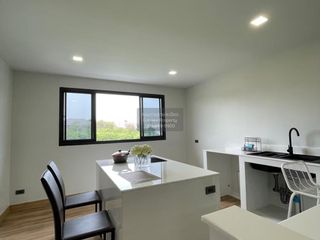 For rent 3 bedrooms townhouse in Khan Na Yao, Bangkok
