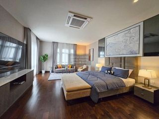 For rent 5 bedrooms house in Lat Krabang, Bangkok