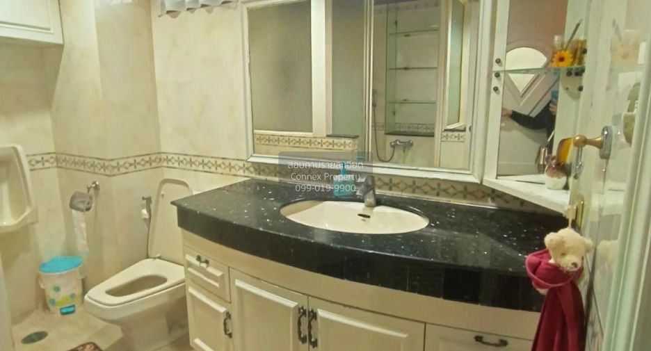 For rent 4 bedrooms house in Bang Na, Bangkok