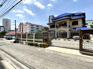 出租 4 卧室 独立屋 在 Bang Na, 曼谷